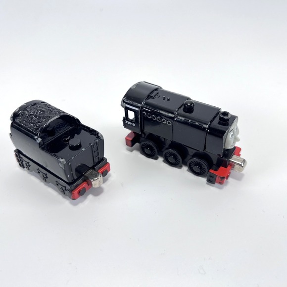 Thomas & Friends Take N Play Diecast Train NEVILLE the Engine & TENDER - Picture 6 of 8